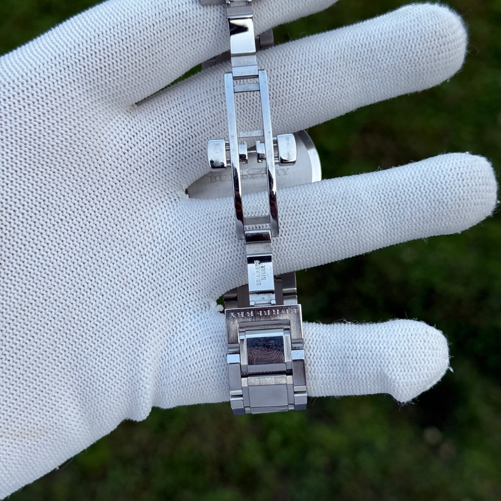 Burberry Silver Watch  Dial Men's Watch - Picture 5 of 10